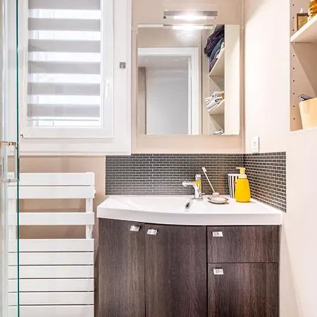 Guestready - Elegant Avec Balcon * Paris