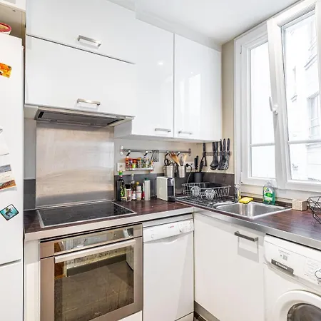 Guestready - Elegant Avec Balcon * Paris
